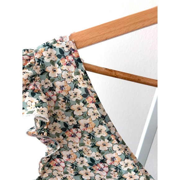 Sage Floral Babydoll Peplum Top Cottagecore Coquette Romantic Lace V Back Small - Picture 14 of 14